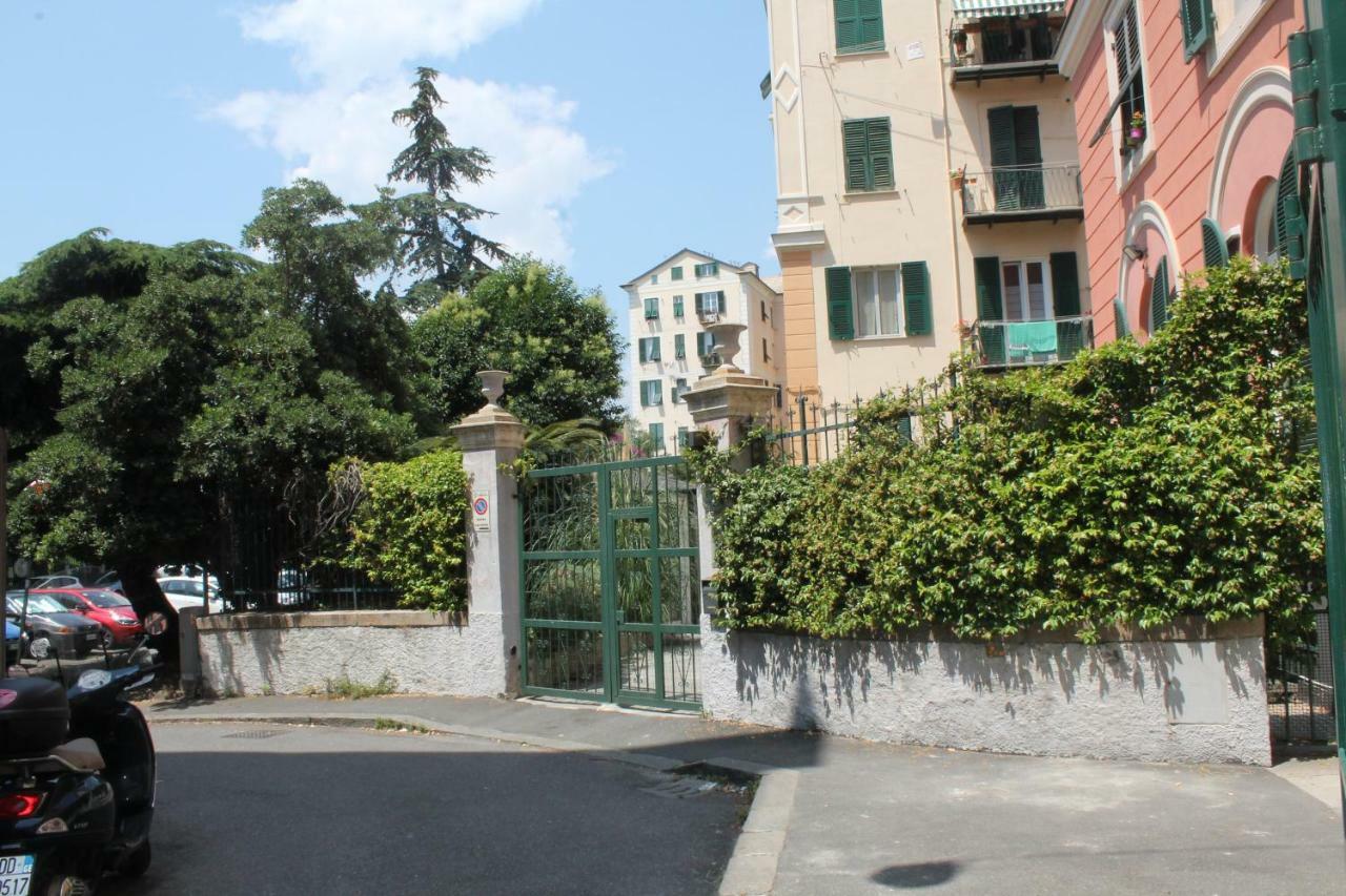 Appartamento In Centro Zona Fiera,Davanti Al Galliera Genova Eksteriør billede
