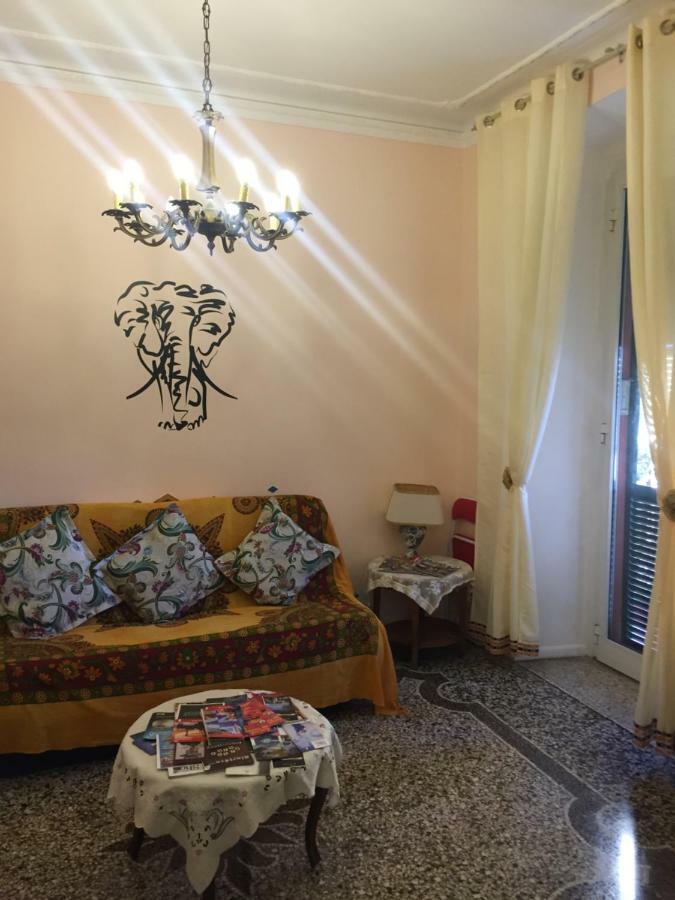 Appartamento In Centro Zona Fiera,Davanti Al Galliera Genova Eksteriør billede