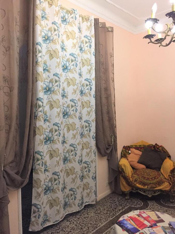 Appartamento In Centro Zona Fiera,Davanti Al Galliera Genova Eksteriør billede
